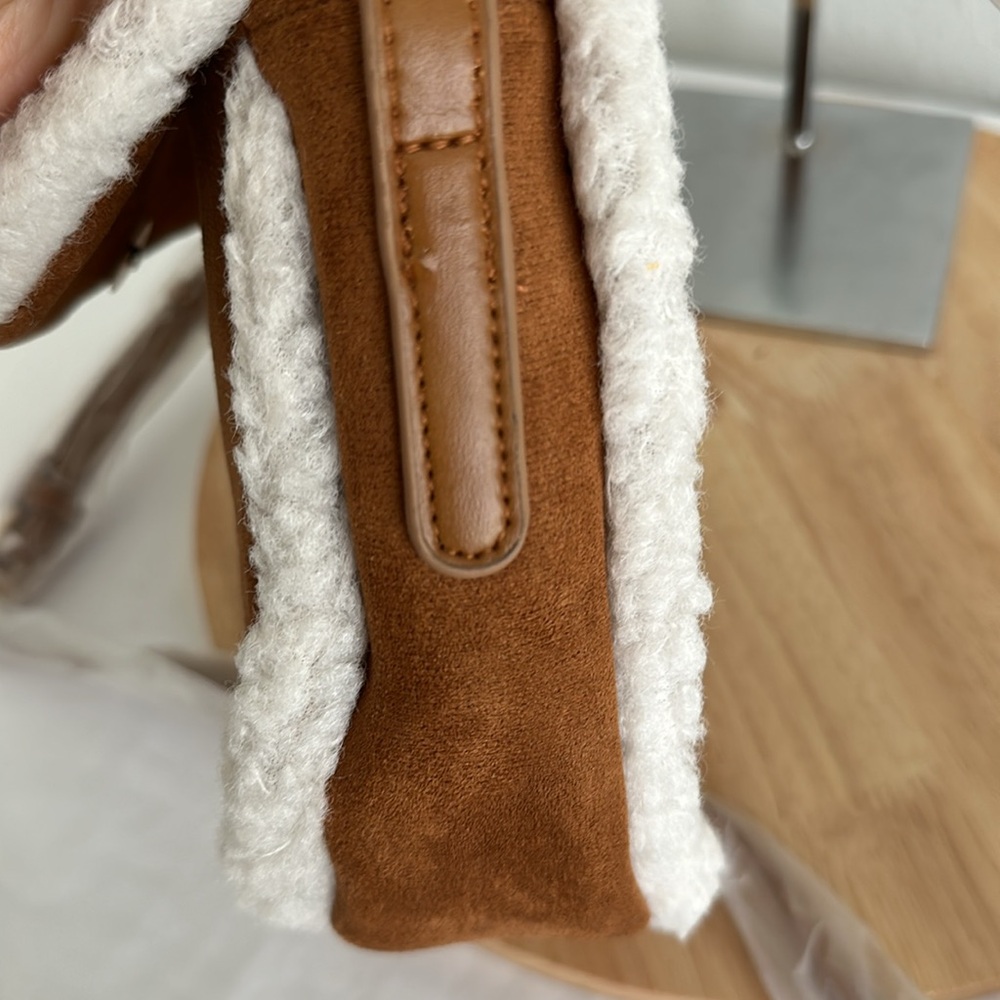 Bearpaw Shearling Trim Crossbody Saddle Bag - Picture 8 of 11